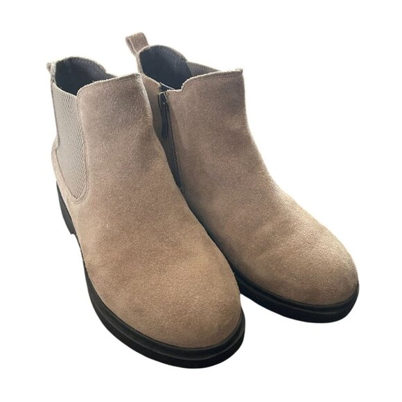 Easy Spirit Martha Stewart Tan Suede Chelsea Boots w/ zipper Size 6.5 W - Picture 2 of 11